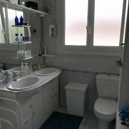 Habitación en casa particular Proche Circuit 24 *